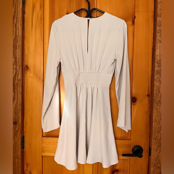 DYNAMITE DRESS - Picture 3 of 3